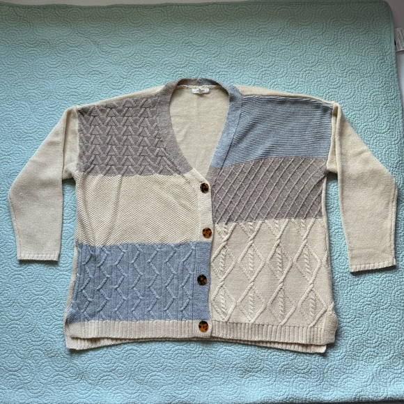 Maurices Cozy Cream, Gray and blue Cardigan Sweater oversized Medium - Picture 1 of 10